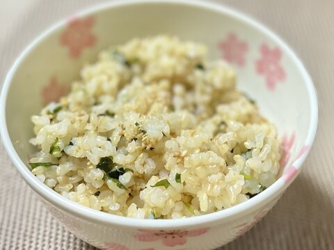 玄米のわかめご飯